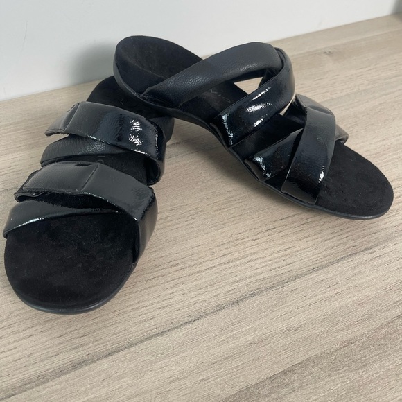Vionic | Hadlie Orthotic Slip on Velcro Sandal Size 9 Comfort Patent Black - Picture 2 of 6
